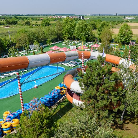 PARCURI ACVATICE BUCURESTI Tobogan Water Park Otopeni