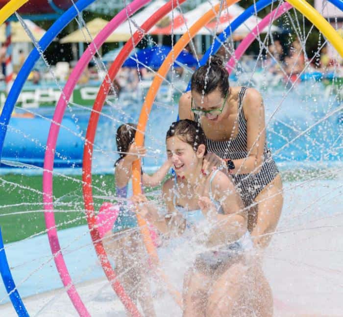 PARCURI ACVATICE BUCURESTI Water Park Otopeni joaca