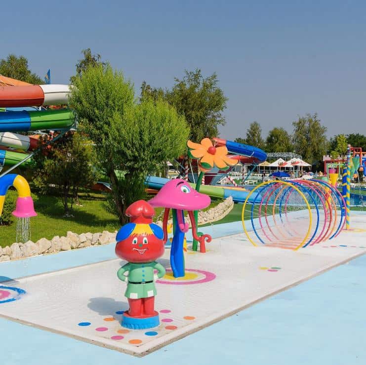 PARCURI ACVATICE BUCURESTI Water Park Otopeni loc de joaca