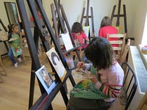 Cursuri pictura in aer liber Arta pentru copii