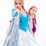 Elsa si sora ei Ana din Frozen Pegtreceri copii Bucuresti
