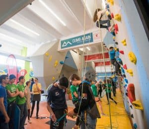 Primul Centru de escalada si sport pentru copiii nevazatori si cu nevoi speciale_CLIMB AGAIN si KAufland