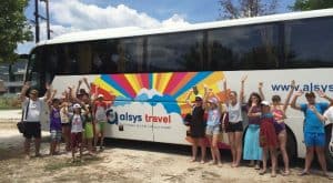 Tabara Internationala de Vara pe Insula Thassos, Grecia copii autocar
