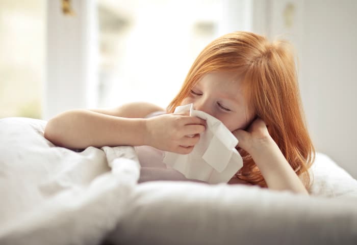 5 Sfaturi Esentiale Tratarea Rapida Eficienta Raceala Gripa Copii fetita racita