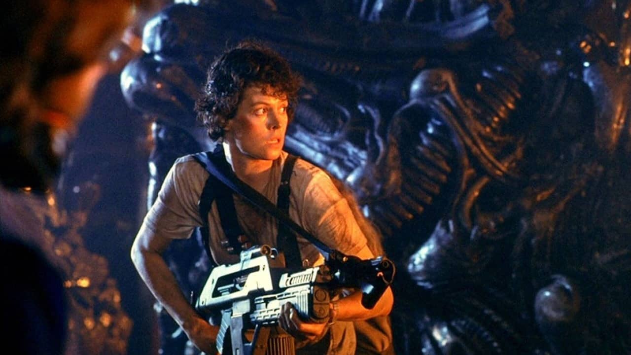 filme sf de referinta Aliens (1986)