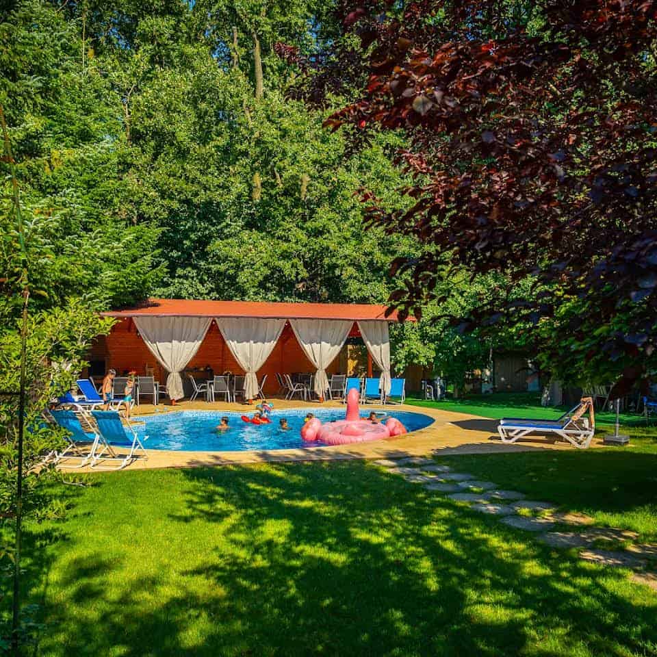piscina Secret Forest Garden Corbeanca Locuri de Petreceri in Aer Liber pentru Copii Bucuresti