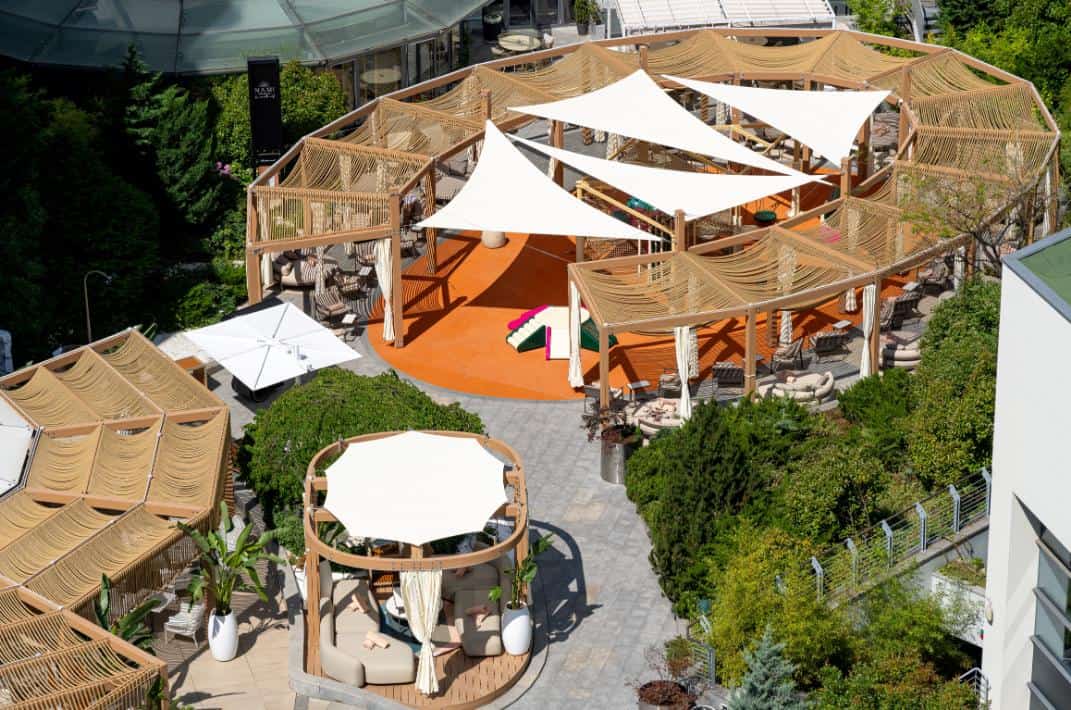 NAMI Beach Club Piscina cu Loc de Joaca Bucuresti vedere terasa