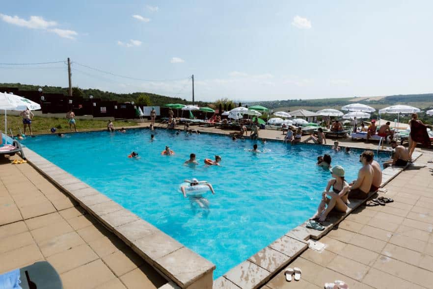 piscine iasi 1 Apollo Summer Lounge spuma