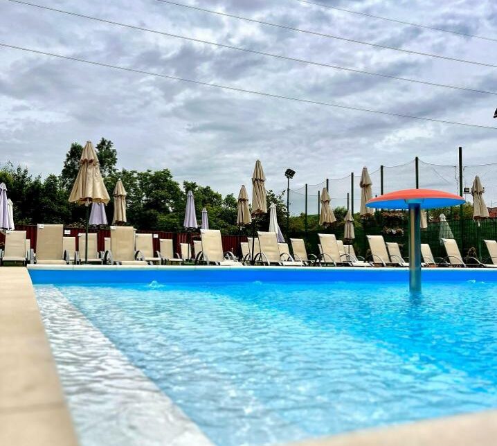 picine cluj-napoca TCI Social Club piscina exterioara 2
