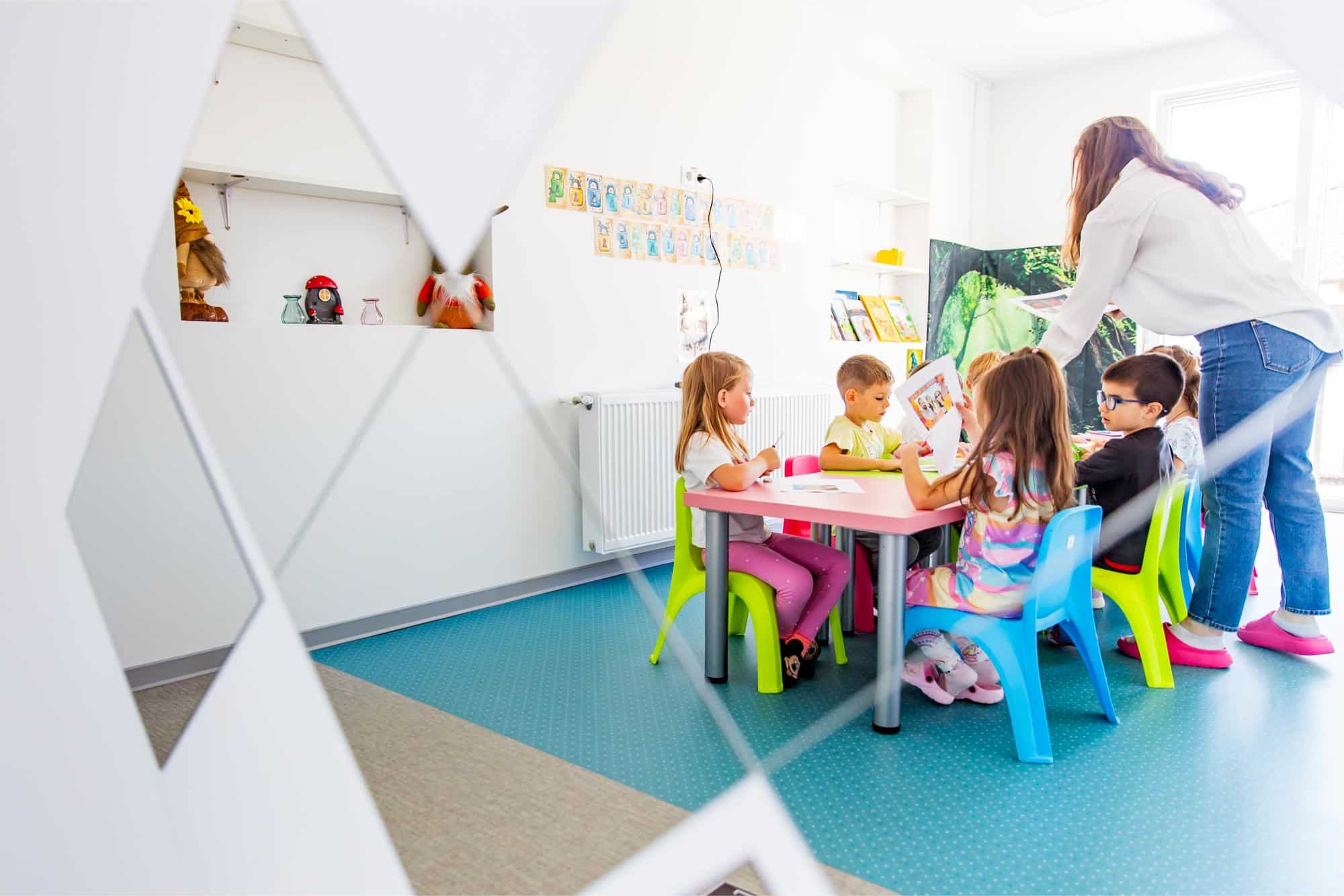 Gradinita ERI Sibiu copii clasa oglinzi