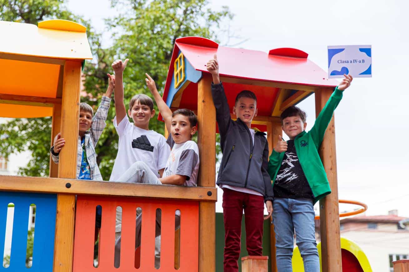 Liceul Romano-Finlandez ERI Sibiu loc de joaca