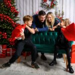 Ghid complet: cum te pregatesti pentru o sedinta foto de Craciun cu cei mici