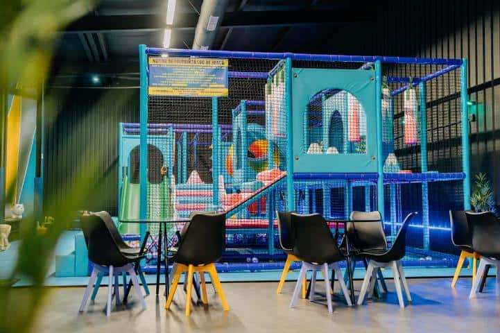 loc de joaca Oxygen Playground oradea 1