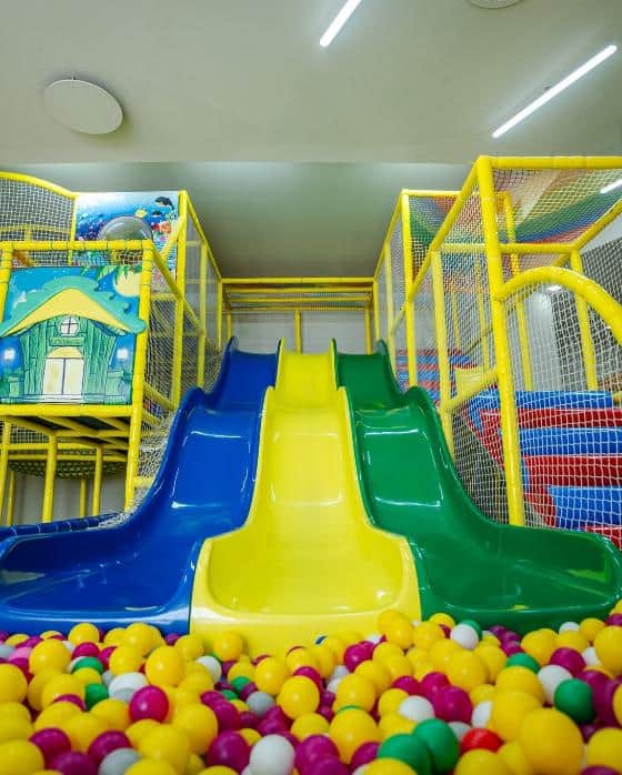 loc de joaca kokolosh oradea tobogane